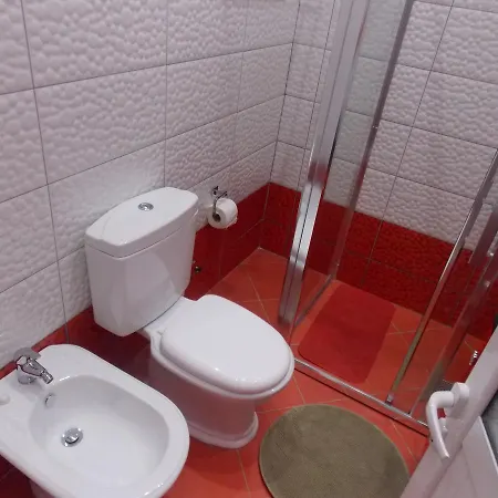 Hotel Luxury Seaside Suits Sarandë